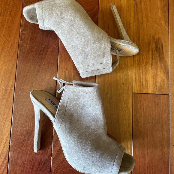 Steve Madden Sophie Taupe Suede Leather Leg Wrap Heels - Picture 7 of 7